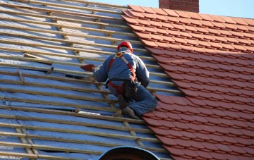 roof tiles Aldbury, Hertfordshire